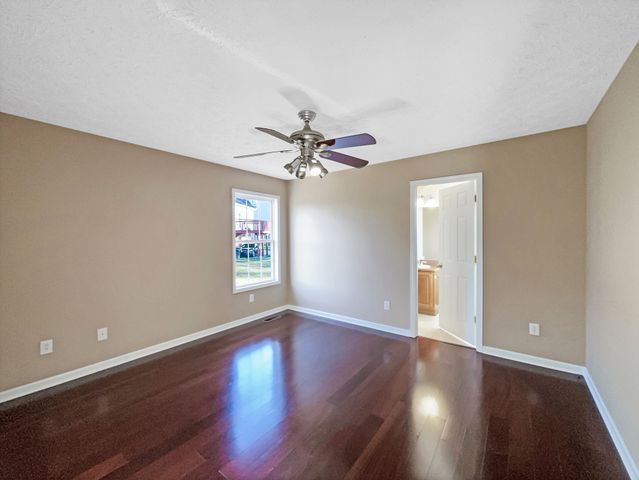 610 Chestnut Ct, Springfield, TN 37172