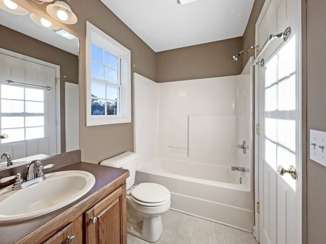 610 Chestnut Ct, Springfield, TN 37172