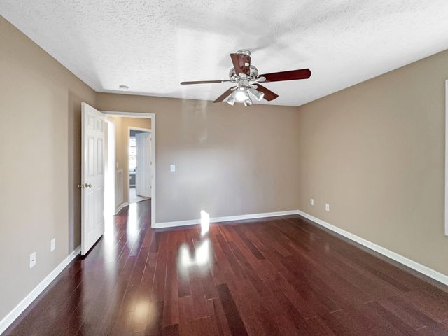 610 Chestnut Ct, Springfield, TN 37172