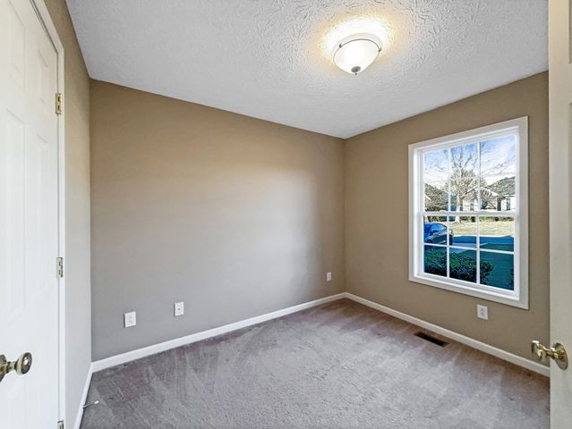 610 Chestnut Ct, Springfield, TN 37172