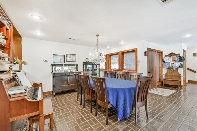 6 Park Lane, Galveston, TX 77551