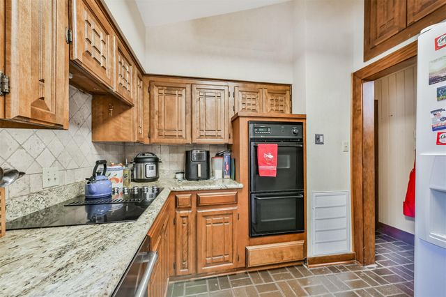 6 Park Lane, Galveston, TX 77551