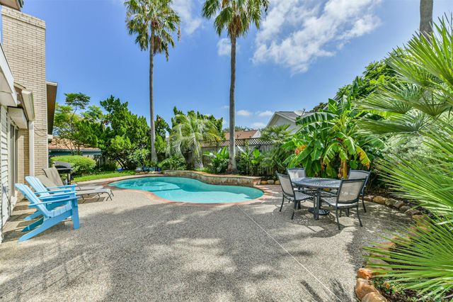 6 Park Lane, Galveston, TX 77551