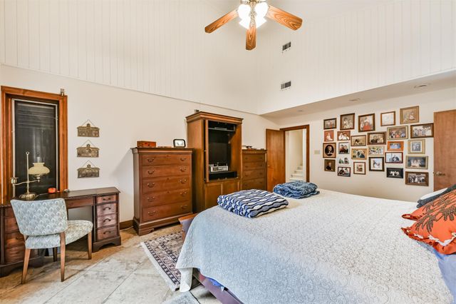 6 Park Lane, Galveston, TX 77551