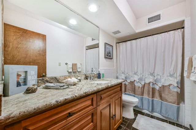 6 Park Lane, Galveston, TX 77551