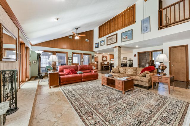 6 Park Lane, Galveston, TX 77551