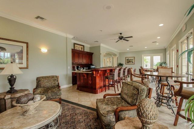 1810 Florida Club CIR 1204, Naples, FL 34112