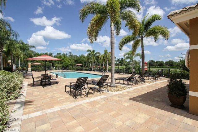 1810 Florida Club CIR 1204, Naples, FL 34112