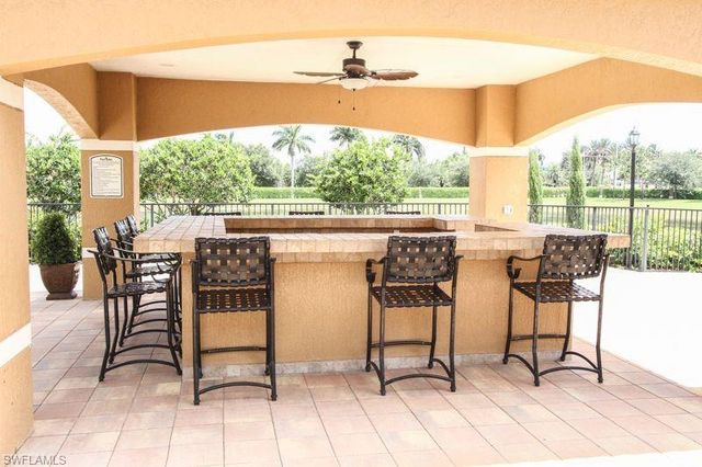 1810 Florida Club CIR 1204, Naples, FL 34112