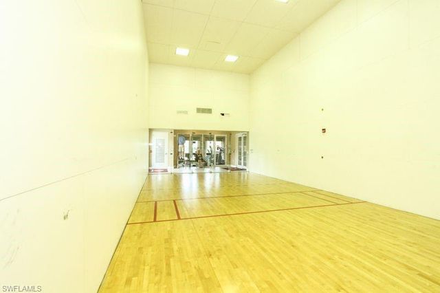 1810 Florida Club CIR 1204, Naples, FL 34112