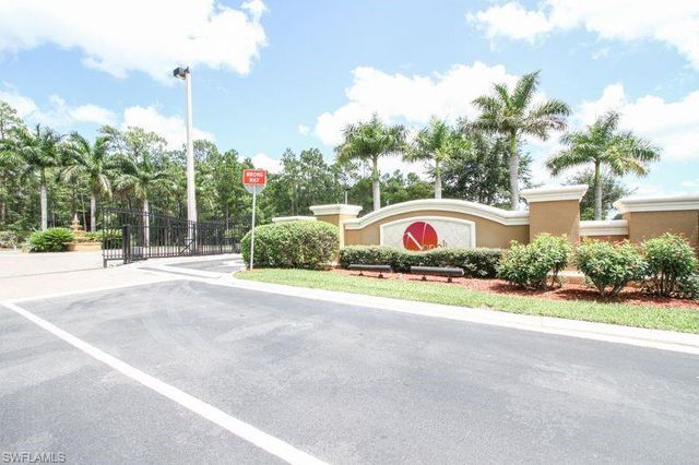1810 Florida Club CIR 1204, Naples, FL 34112