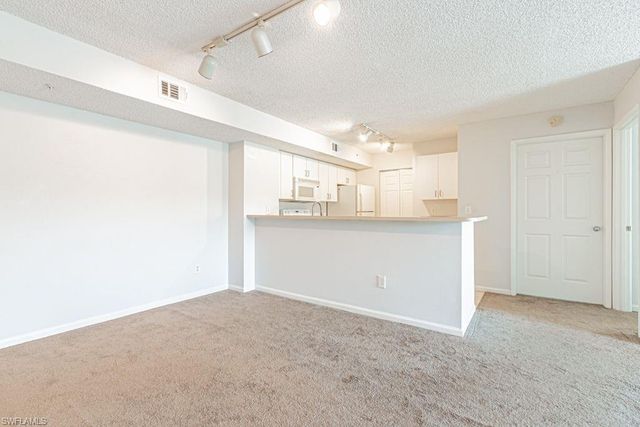 1810 Florida Club CIR 1204, Naples, FL 34112