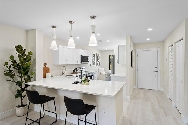 20 Southport Lane D, Boynton Beach, FL 33436