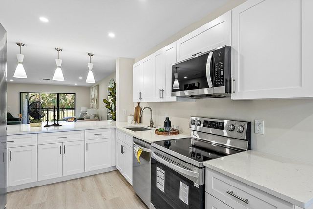 20 Southport Lane D, Boynton Beach, FL 33436