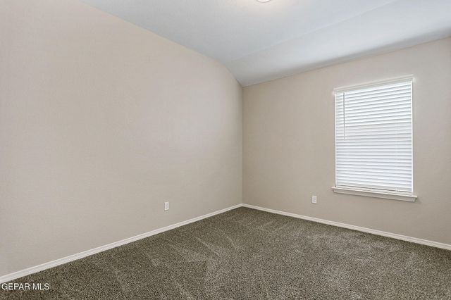 429 PLATEAU Drive, Socorro, TX 79927