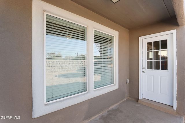 429 PLATEAU Drive, Socorro, TX 79927