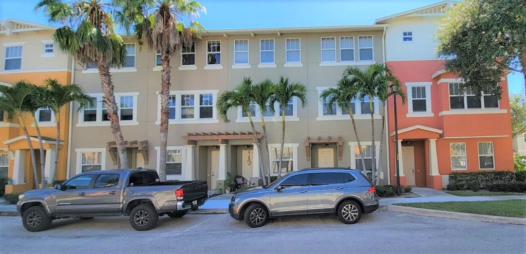 870 Marina Del Ray Lane 3, West Palm Beach, FL 33401