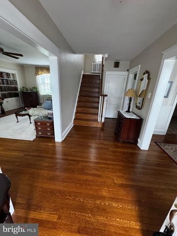 470 GAINSBORO RD, Drexel Hill, PA 19026