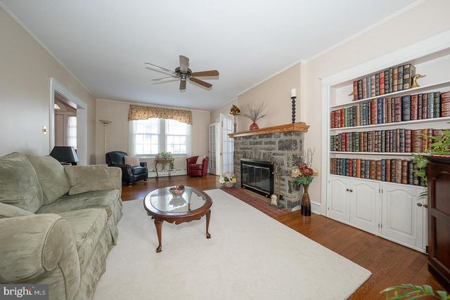 470 GAINSBORO RD, Drexel Hill, PA 19026