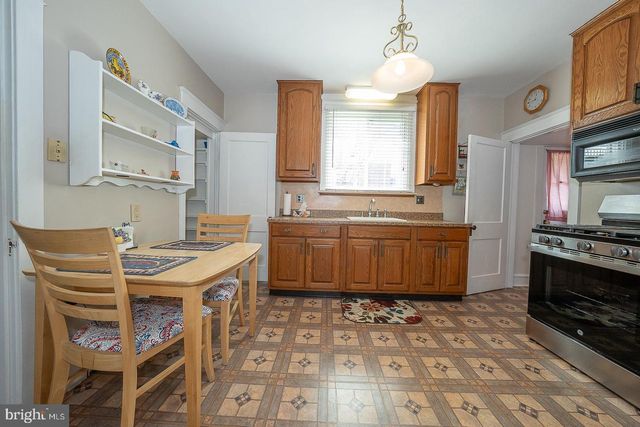 470 GAINSBORO RD, Drexel Hill, PA 19026