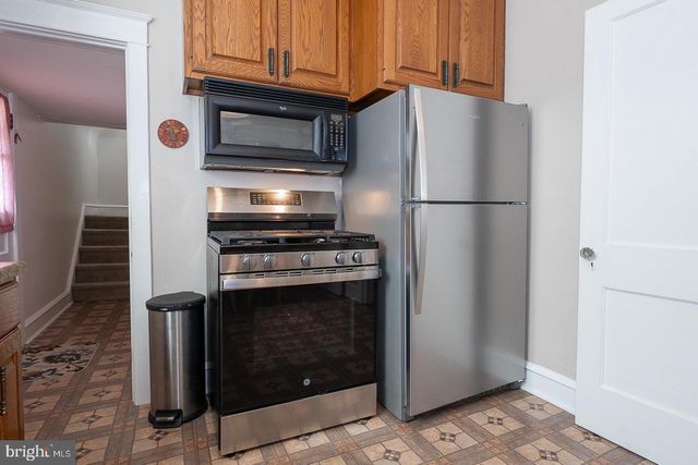 470 GAINSBORO RD, Drexel Hill, PA 19026