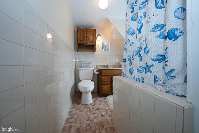 470 GAINSBORO RD, Drexel Hill, PA 19026