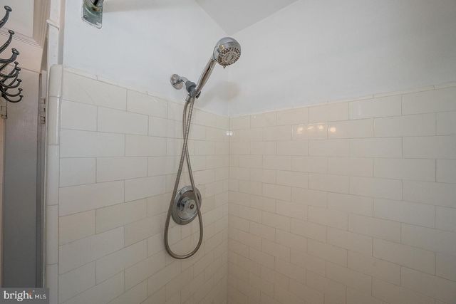 470 GAINSBORO RD, Drexel Hill, PA 19026