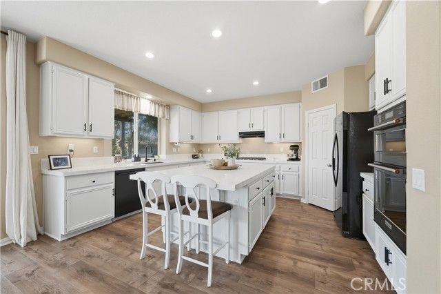 23825 Hayes, Murrieta, CA 92562