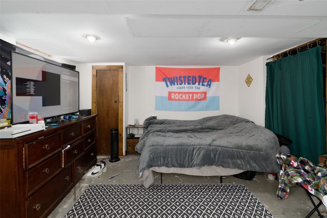 3851 E 25th Street, Des Moines, IA 50317