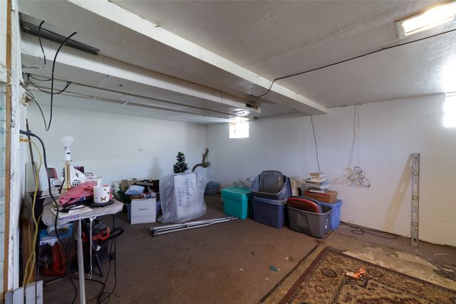 3851 E 25th Street, Des Moines, IA 50317