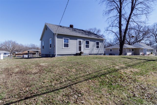 3851 E 25th Street, Des Moines, IA 50317