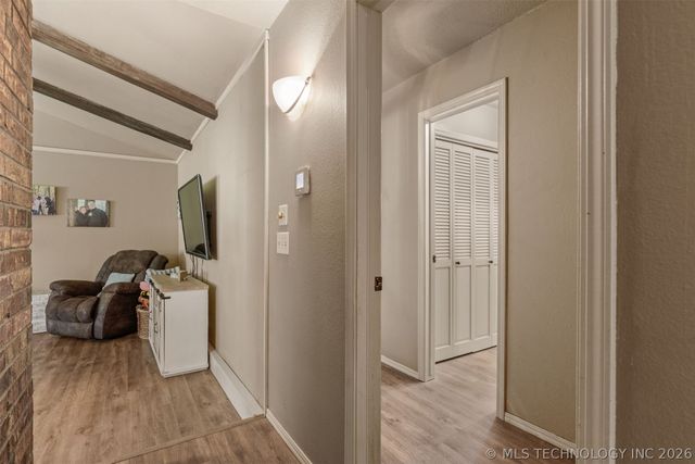 17404 S 324th East Avenue, Coweta, OK 74429