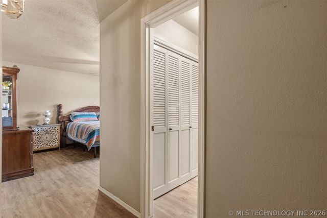 17404 S 324th East Avenue, Coweta, OK 74429