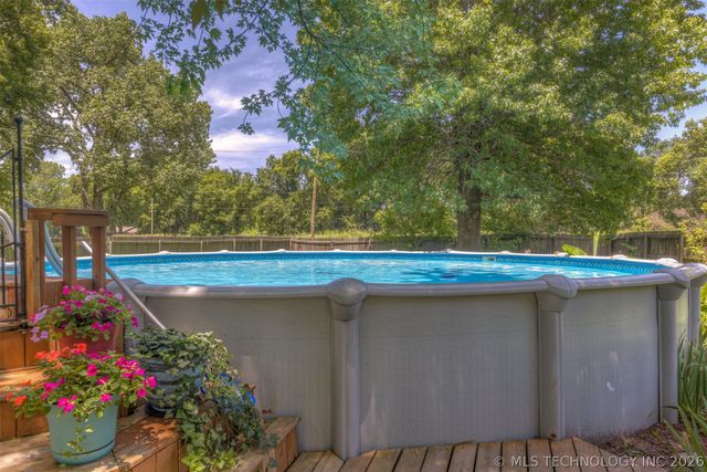 17404 S 324th East Avenue, Coweta, OK 74429