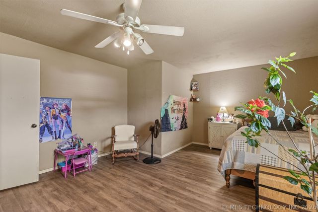 17404 S 324th East Avenue, Coweta, OK 74429