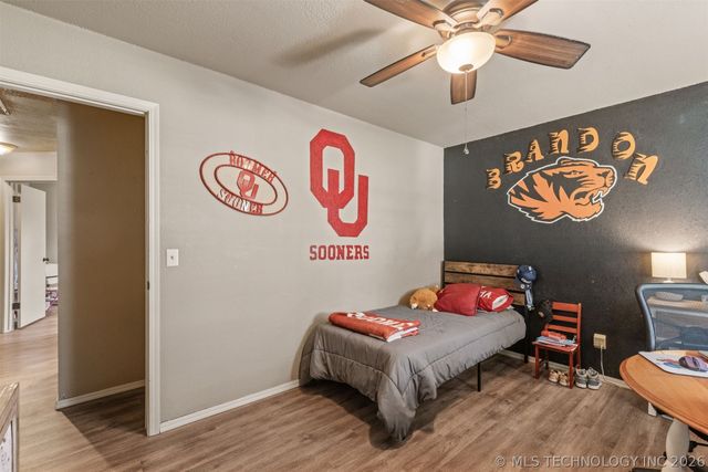 17404 S 324th East Avenue, Coweta, OK 74429