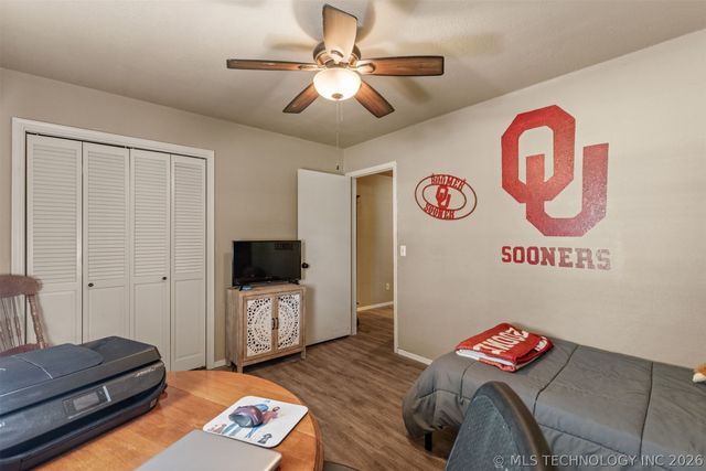17404 S 324th East Avenue, Coweta, OK 74429