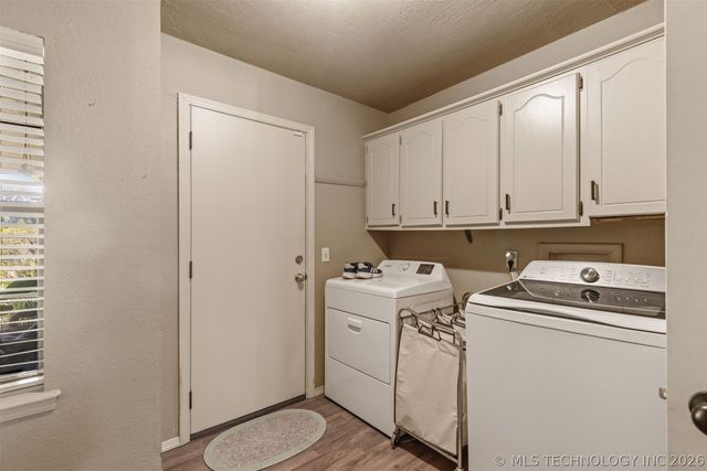 17404 S 324th East Avenue, Coweta, OK 74429
