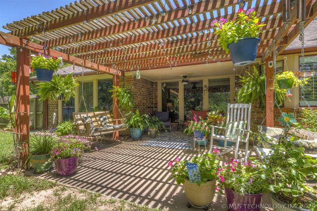 17404 S 324th East Avenue, Coweta, OK 74429