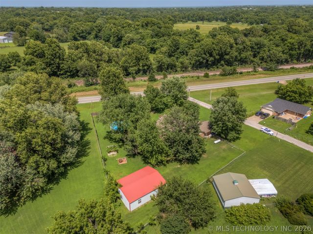 17404 S 324th East Avenue, Coweta, OK 74429