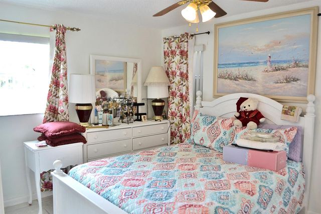 8841 Sunrise Lakes Boulevard 112, Sunrise, FL 33322
