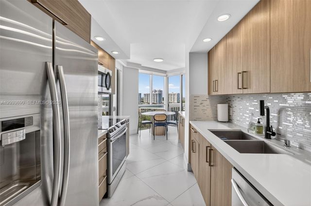 1000 Island Boulevard 1410, Aventura, FL 33160