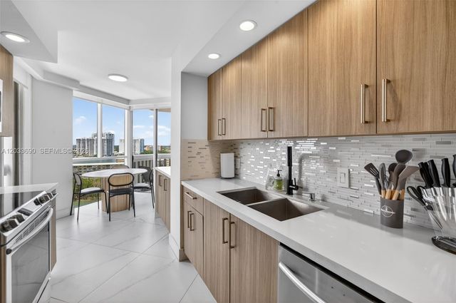1000 Island Boulevard 1410, Aventura, FL 33160