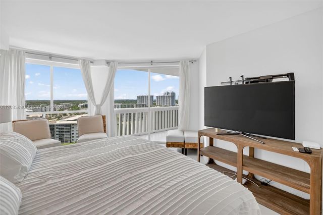 1000 Island Boulevard 1410, Aventura, FL 33160