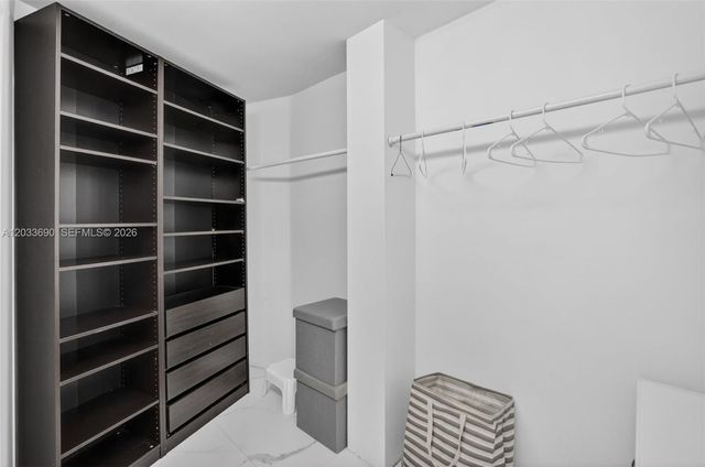 1000 Island Boulevard 1410, Aventura, FL 33160