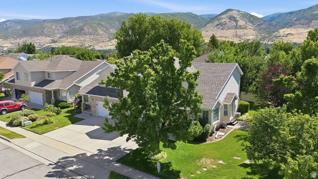 467 S 675 W, Centerville, UT 84014