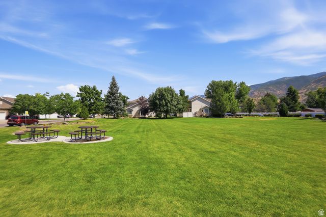 467 S 675 W, Centerville, UT 84014