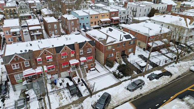 1042 E 233rd Street, Bronx, NY 10466