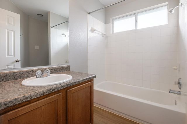 1715 Lost Maples LOOP, Cedar Park, TX 78613
