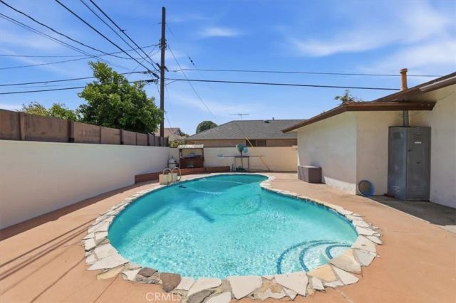 6702 E Pageantry, Long Beach, CA 90808